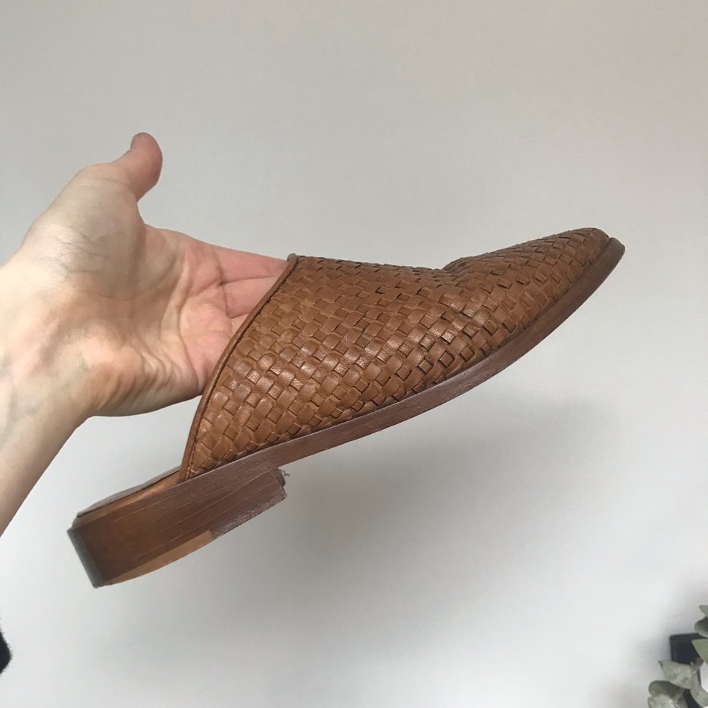 Nisolo Ama Mule